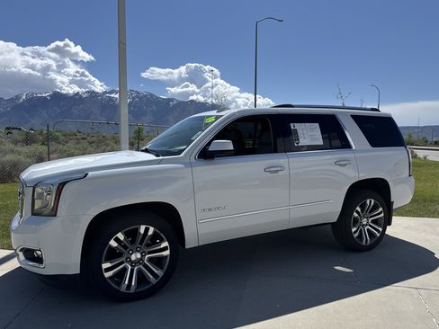 Used 2019 GMC Yukon Denali w/ Denali Ultimate Package AWD/4WD image 35