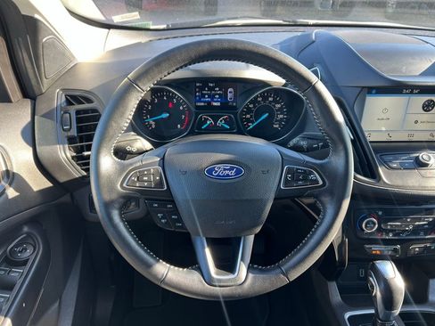 Used 2019 Ford Escape SE image 36