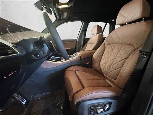 New 2026 BMW X5 xDrive40i w/ M Sport Package image 4