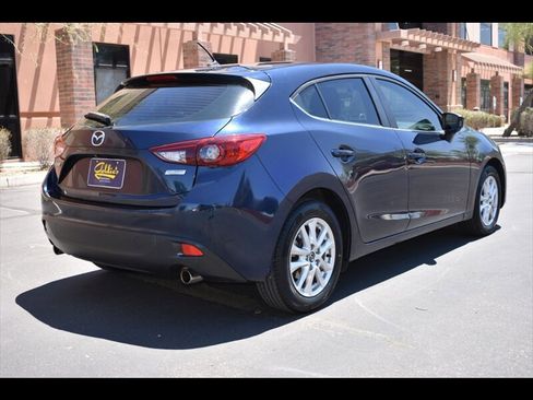 Used 2016 MAZDA MAZDA3 i Touring FWD image 7