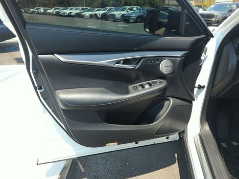 Used 2025 INFINITI QX50 Sport w/ Cargo Package AWD/4WD image 18