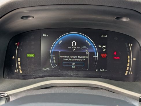 Used 2025 Toyota Camry SE FWD image 19