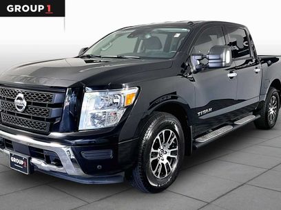 Used 2021 Nissan Titan SV w/ SV Convenience Package
