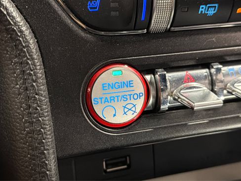 Used 2015 Ford Mustang GT Premium w/ Equipment Group 401A RWD image 32