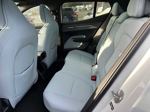 New 2025 Volvo EX30 Ultra w/ Protection Package Premier image 15