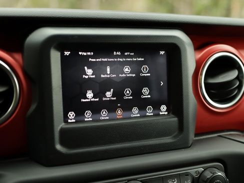 Used 2021 Jeep Wrangler Unlimited Rubicon w/ Cold Weather Group image 14