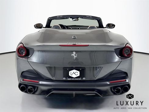 Used 2020 Ferrari Portofino image 7