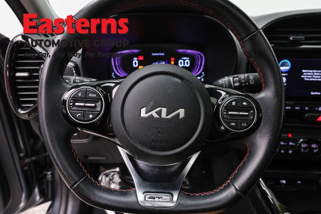 Used 2023 Kia Soul GT-Line FWD image 12