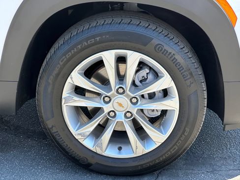 Used 2023 Chevrolet TrailBlazer LS FWD image 14