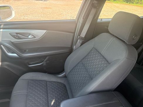 Used 2020 Chevrolet Blazer LT FWD image 19