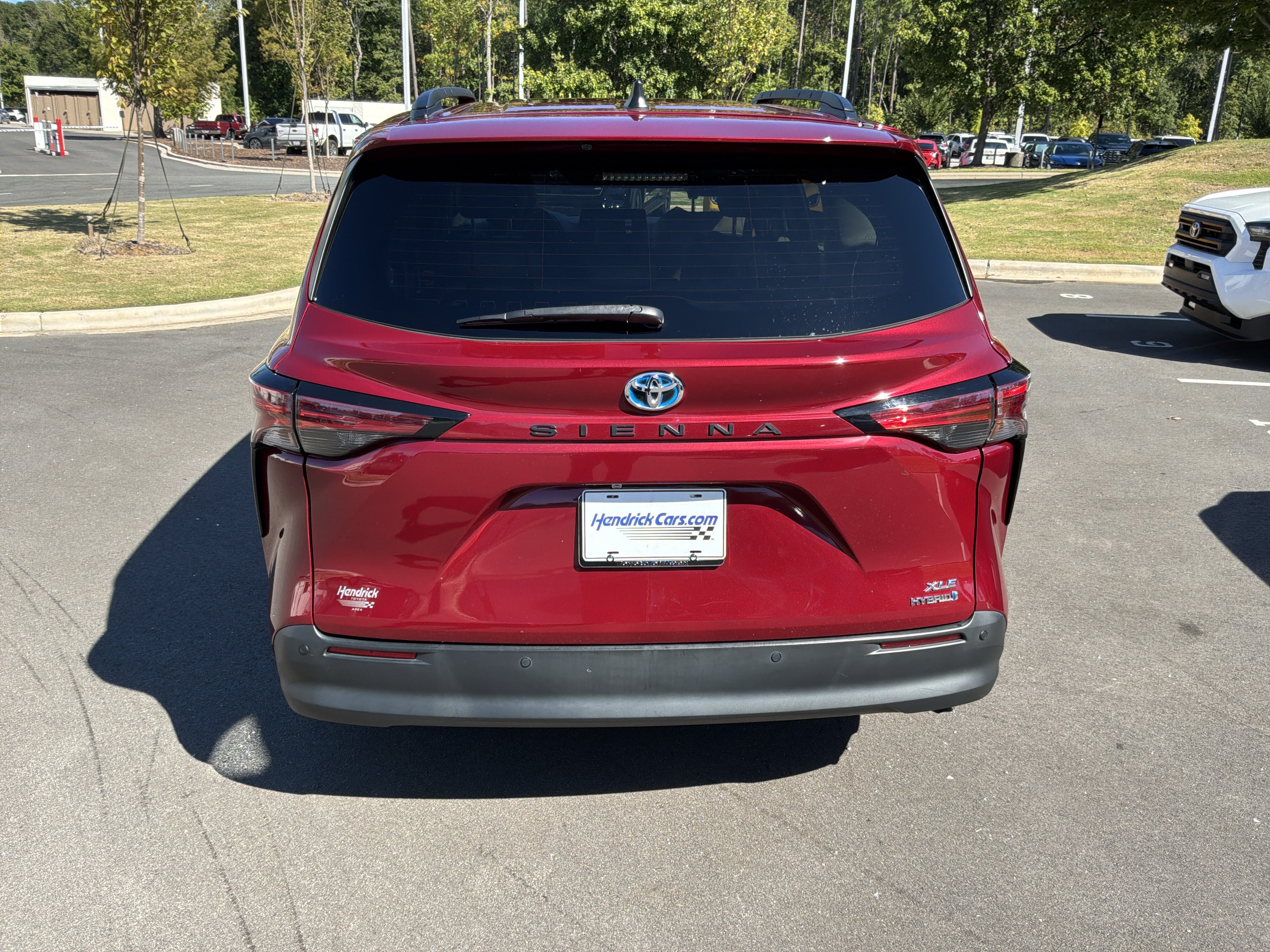 Used 2021 Toyota Sienna XLE FWD image 9