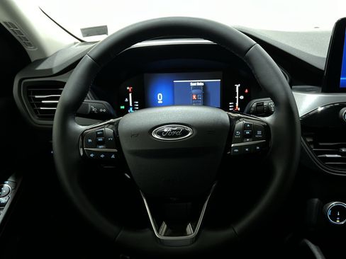 Used 2024 Ford Escape Active w/ Cold Weather Package FWD image 30