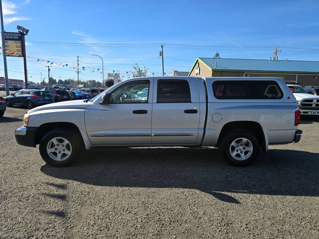 Used 2005 Dodge Dakota SLT w/ Trailer Tow Group AWD/4WD image 4