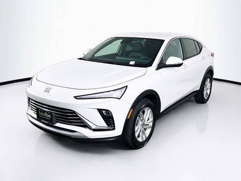 Used 2025 Buick Envista Preferred image 3