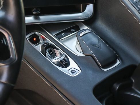 Used 2020 Chevrolet Corvette Stingray Preferred Cpe w/ 2LT Preferred Equipment Group RWD image 17