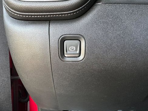 Used 2020 GMC Sierra 2500 Denali w/ Denali Ultimate Package image 39