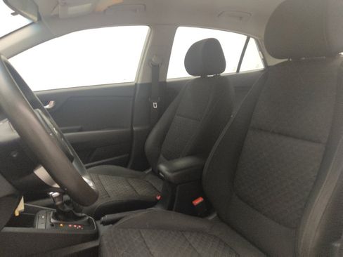 Used 2019 Kia Rio S FWD image 17