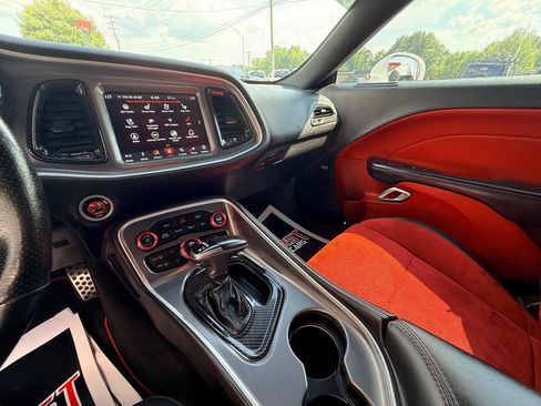 Used 2019 Dodge Challenger R/T Scat Pack RWD image 29