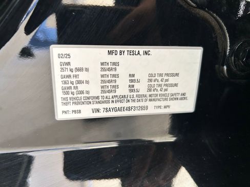 Used 2025 Tesla Model Y Long Range image 30