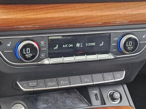 Used 2022 Audi Q5 2.0T Premium w/ Convenience Package image 13