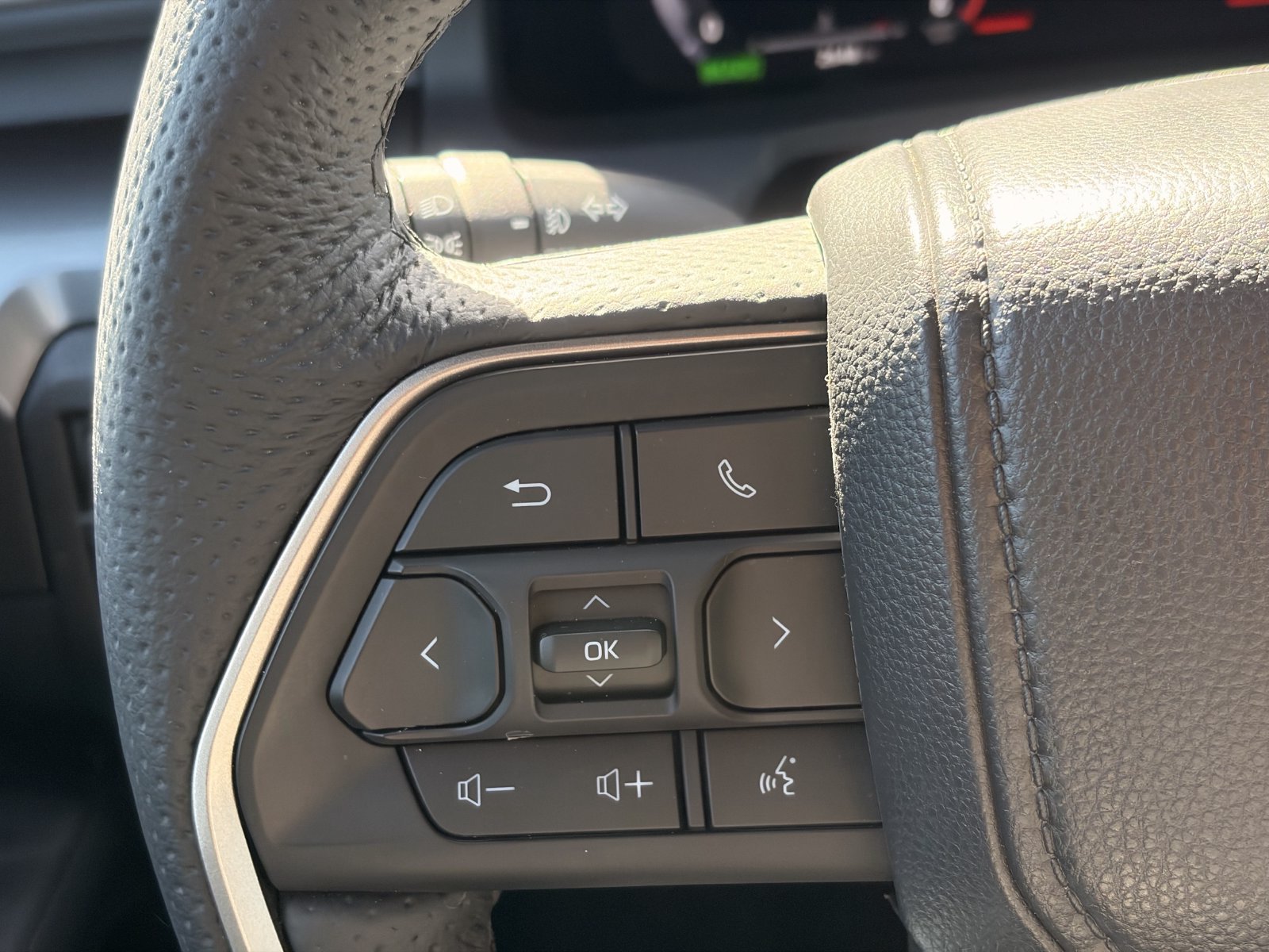 Used 2026 Toyota Tacoma TRD Off-Road w/ TRD Off Road Premium Package AWD/4WD image 33