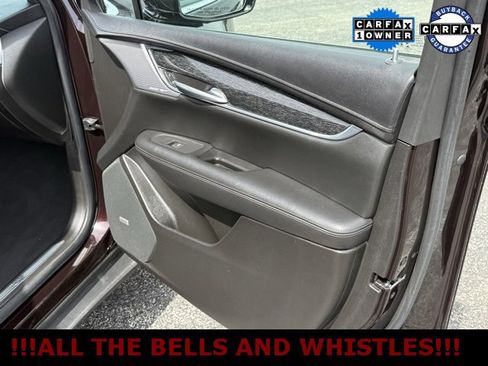 Used 2021 Cadillac XT5 Premium Luxury w/ LPO, Floor Liner Package image 22