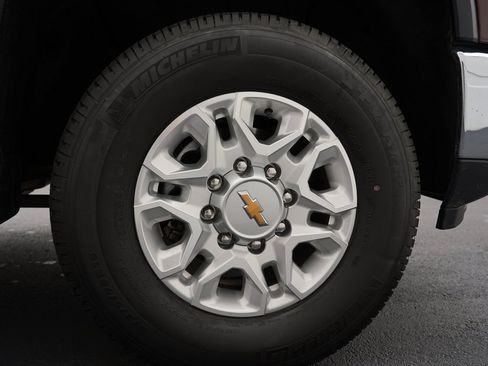 Certified 2024 Chevrolet Silverado 2500 LTZ w/ LTZ Convenience Package AWD/4WD image 33