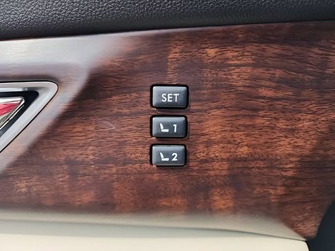 Used 2019 Subaru Ascent Touring w/ Popular Package #3 AWD/4WD image 20
