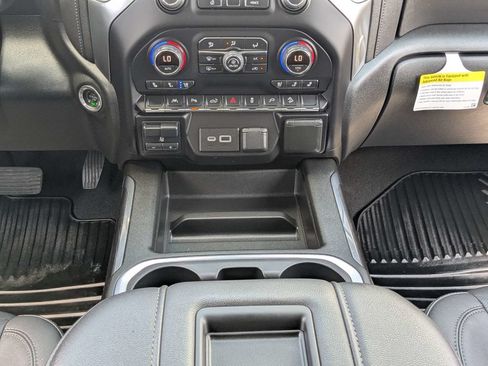 Used 2021 Chevrolet Silverado 1500 LTZ w/ Safety Package II AWD/4WD image 19