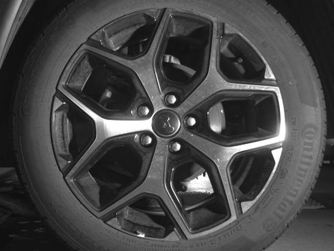 Used 2025 Jeep Compass Limited image 14