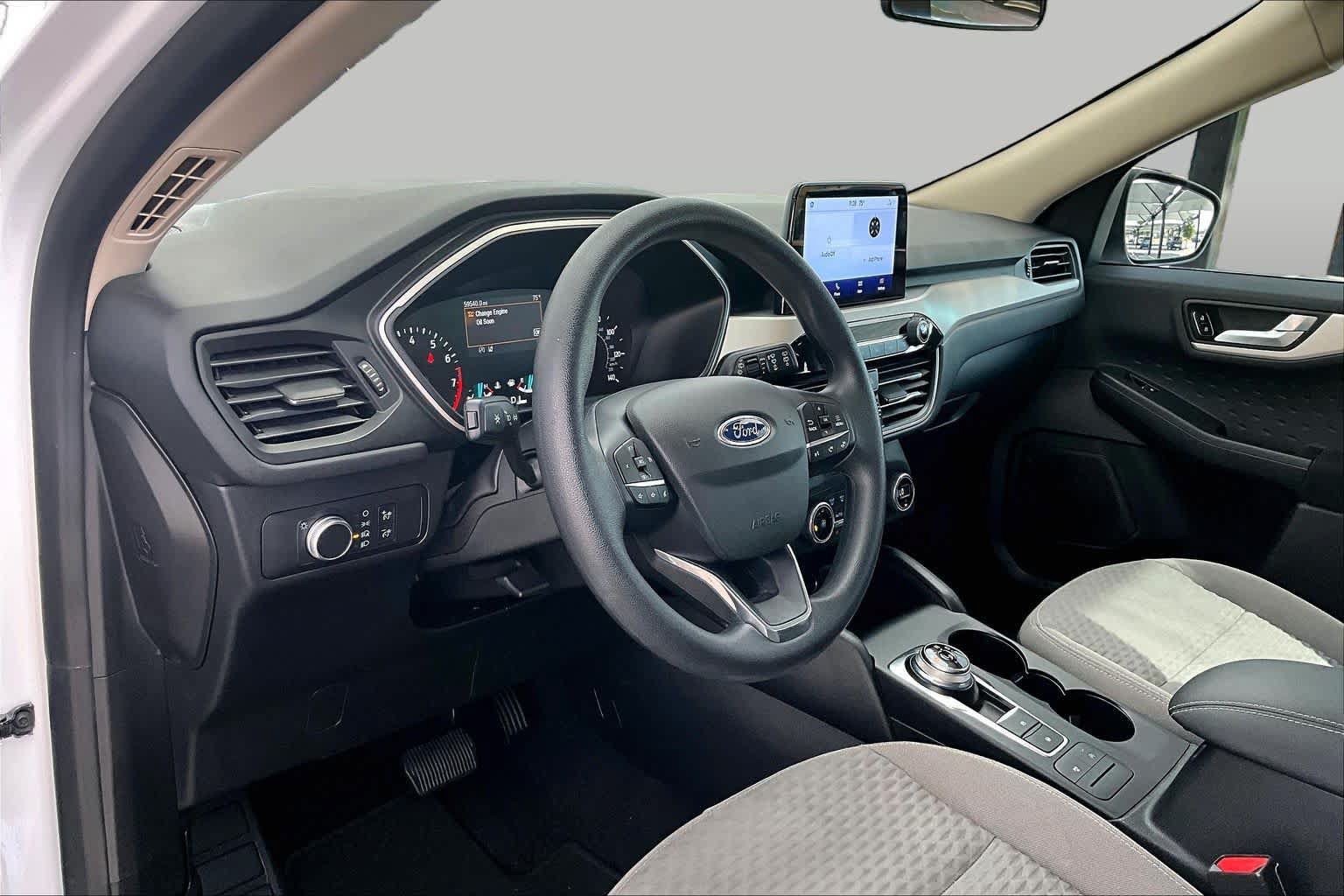 Used 2020 Ford Escape SE FWD image 18