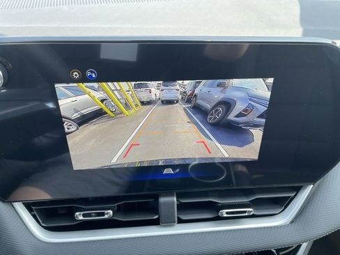 New 2026 Chevrolet Equinox LT w/ Convenience Package II image 16