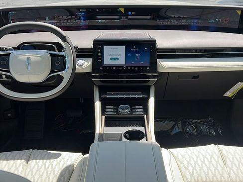 New 2026 Lincoln Nautilus Black Label image 9