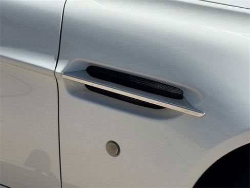 Used 2016 Aston Martin V8 Vantage GT image 21