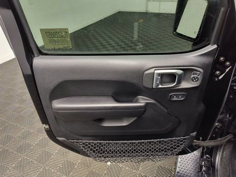 Used 2020 Jeep Wrangler Unlimited Sport S AWD/4WD image 24
