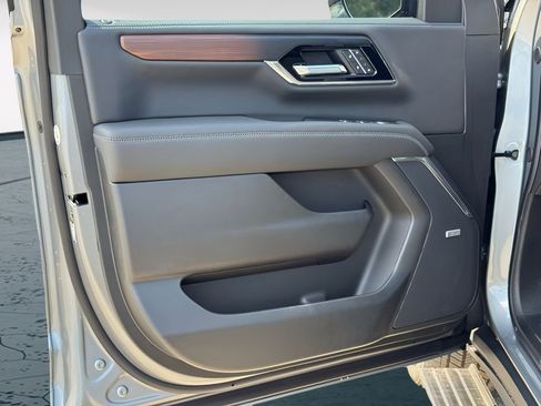 New 2026 GMC Yukon Denali AWD/4WD image 12