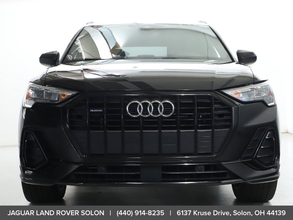 Used 2022 Audi Q3 2.0T Premium w/ Black Optic Sport Package AWD/4WD image 13