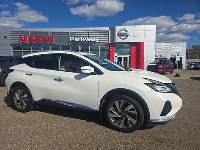 Used 2020 Nissan Murano SL w/ Moonroof Package