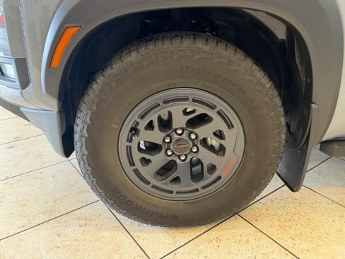 Used 2026 Nissan Frontier Pro-X w/ Pro-X Convenience Package RWD image 21