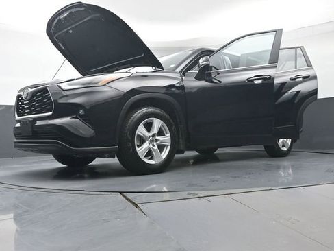 Certified 2025 Toyota Highlander LE image 49