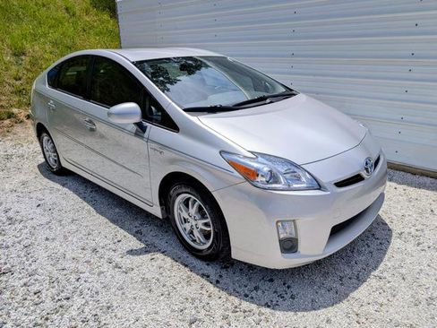 Used 2011 Toyota Prius Three FWD image 1