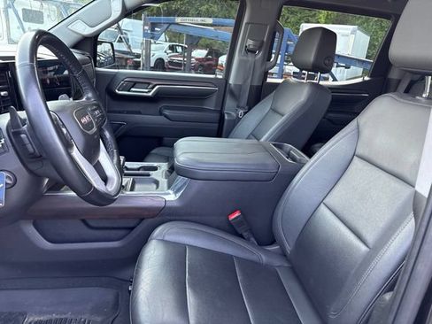 Used 2023 GMC Sierra 1500 SLT w/ SLT Premium Package AWD/4WD image 9
