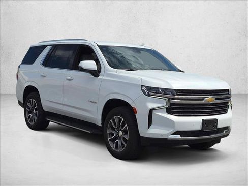 Used 2023 Chevrolet Tahoe LT w/ Luxury Package AWD/4WD image 3