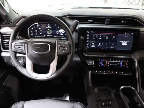 New 2026 GMC Sierra 2500 Denali w/ Denali Reserve Package image 33