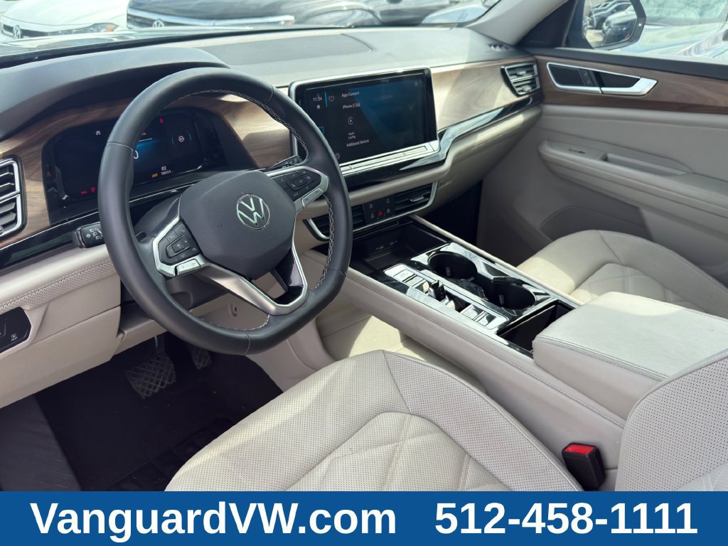 Used 2024 Volkswagen Atlas SE FWD image 11