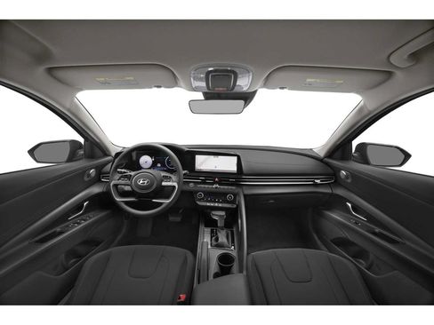 Used 2024 Hyundai Elantra SEL FWD image 5