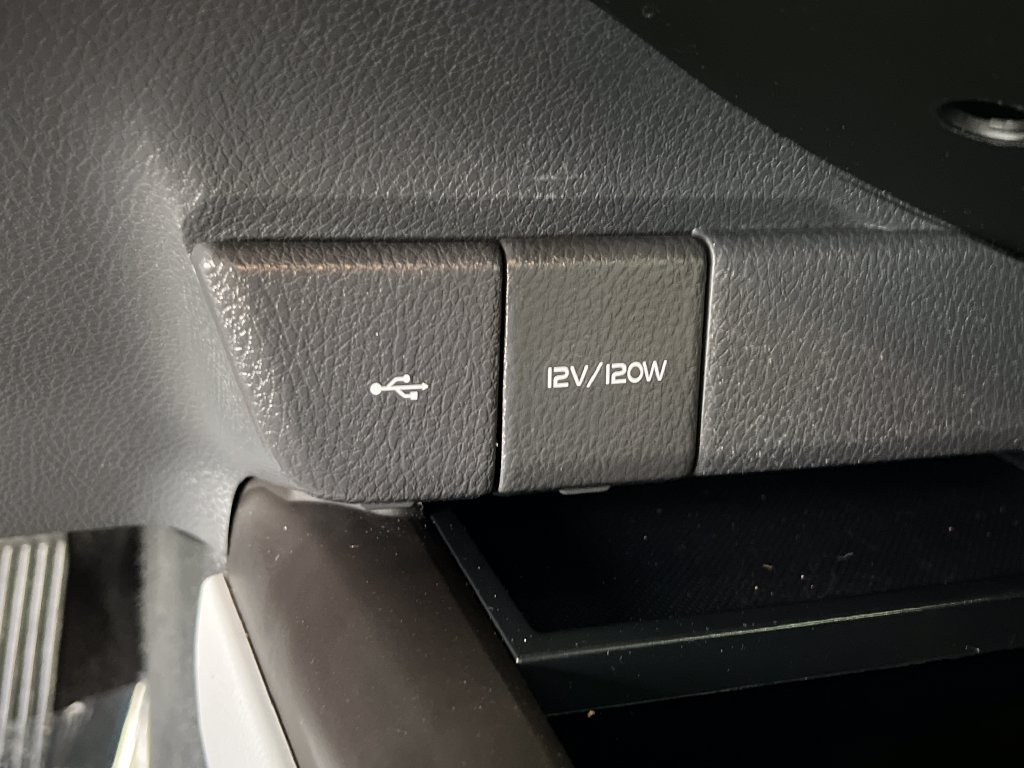 Used 2024 Toyota Camry LE AWD/4WD image 34