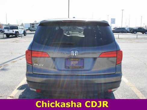 Used 2017 Honda Pilot EX image 6