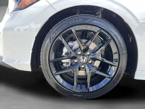 Certified 2025 Honda Civic Sport image 32