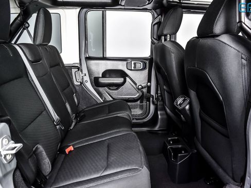 Used 2021 Jeep Wrangler Unlimited Sport image 23